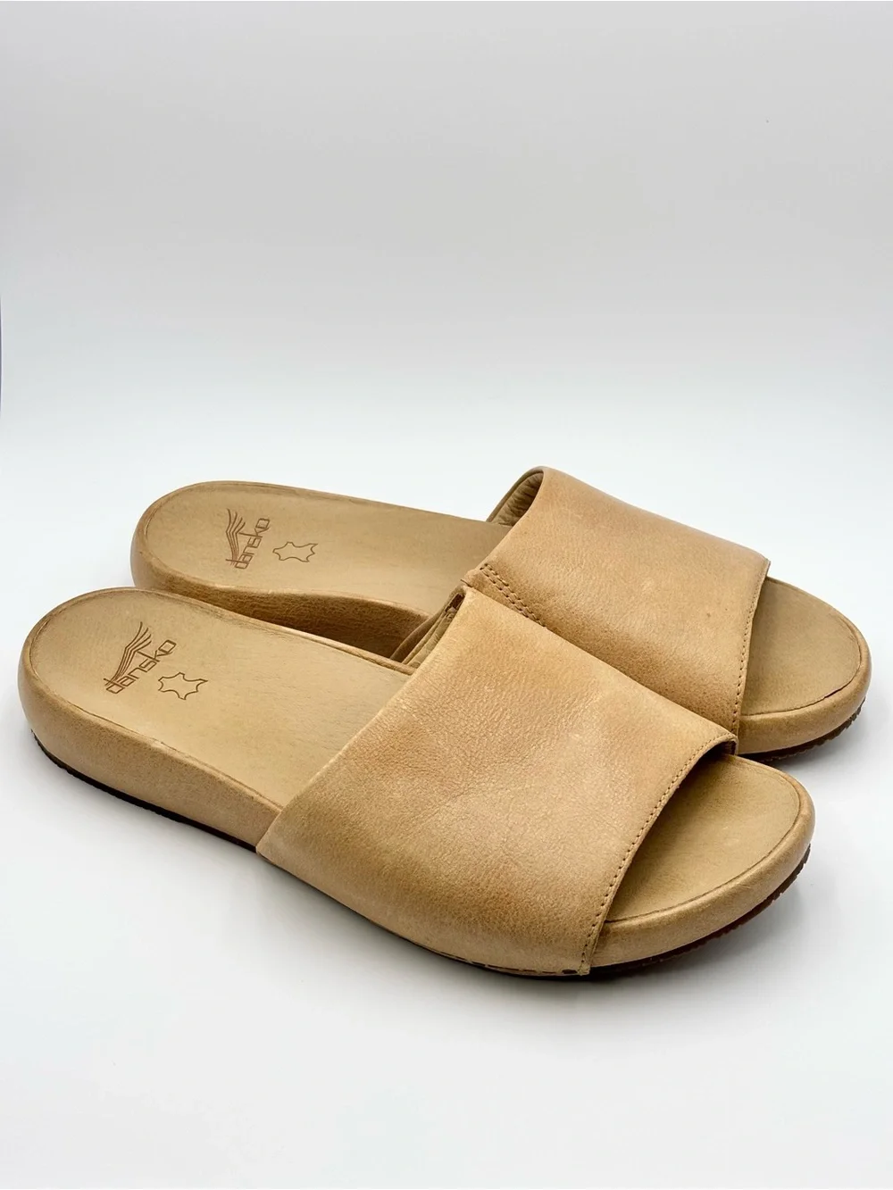 Dansko Twyla Beige Leather Slide Sandals - Wide Strap Slip-On  size 42